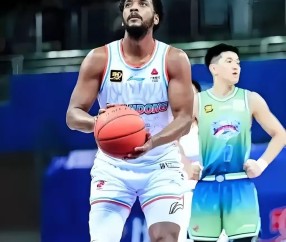 开云网页登录 -包含NBA季后赛今晚再迎强敌，深圳男篮手感冰凉，主帅态度：话题不断，赛程密集仍需轮换的词条