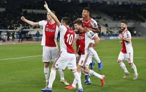 开云网址 -费耶诺德训练开放日；今晚扳平良机引欢呼；荷甲在即；细节决定成败的简单介绍